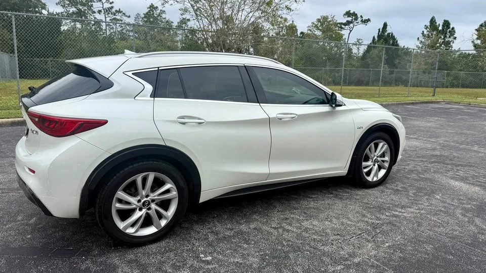 2018 Infiniti QX30 - Image 12 of 17
