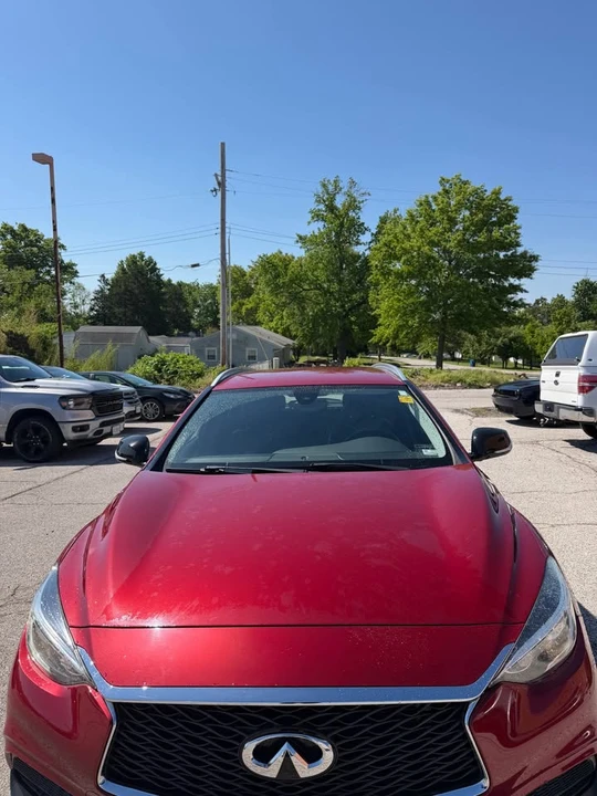 2018 Infiniti QX30 - Image 2 of 15