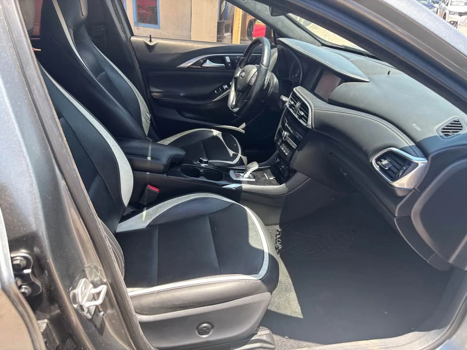 2018 Infiniti QX30 - Image 15 of 18