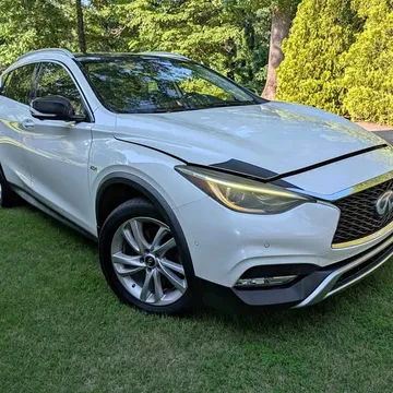 2018 Infiniti QX30 Luxury Sport Utility 4D