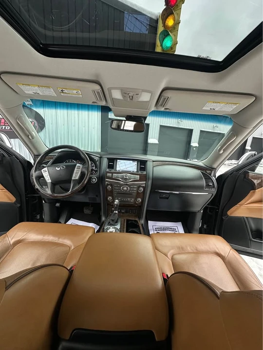 2018 Infiniti QX80 - Image 16 of 17