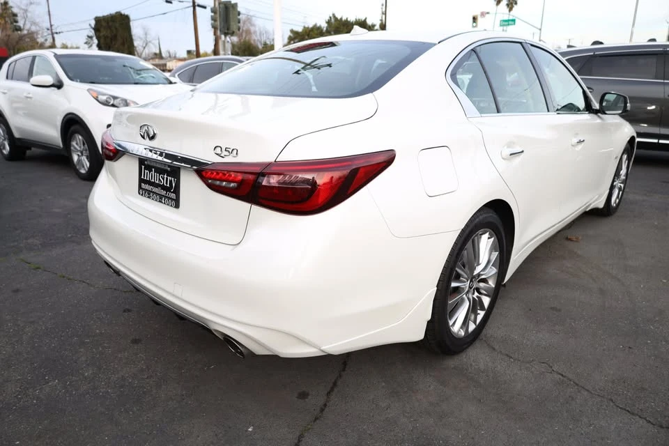 2018 Infiniti Q50 - Image 4 of 20