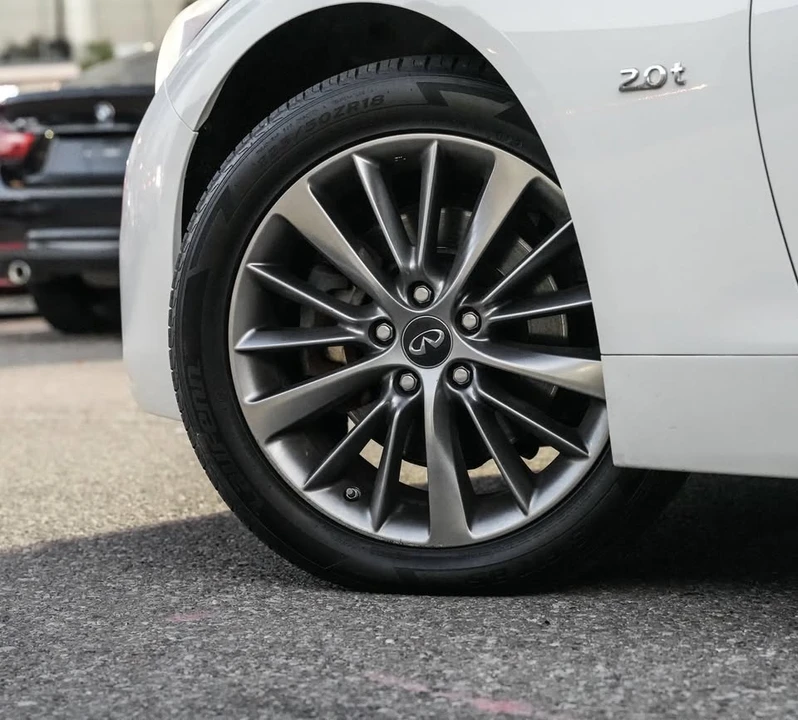 2018 Infiniti Q50 - Image 7 of 20
