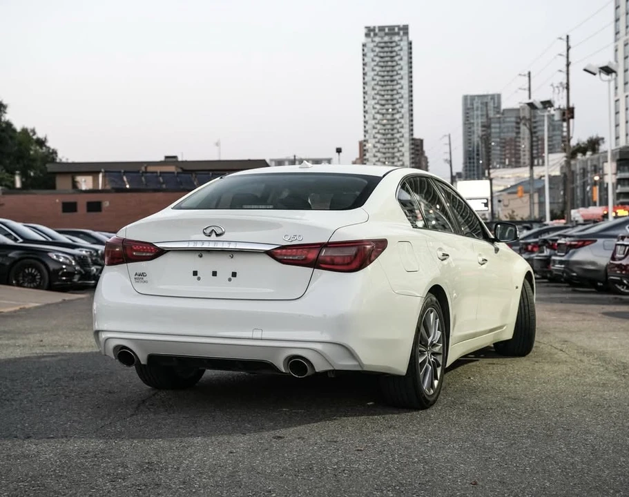 2018 Infiniti Q50 - Image 12 of 20