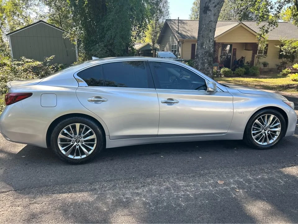 2018 Infiniti Q50 - Image 10 of 11