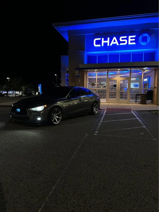 2018 Infiniti Q50 - Image 2 of 9