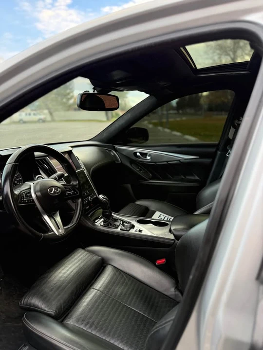 2018 Infiniti Q50 - Image 10 of 15