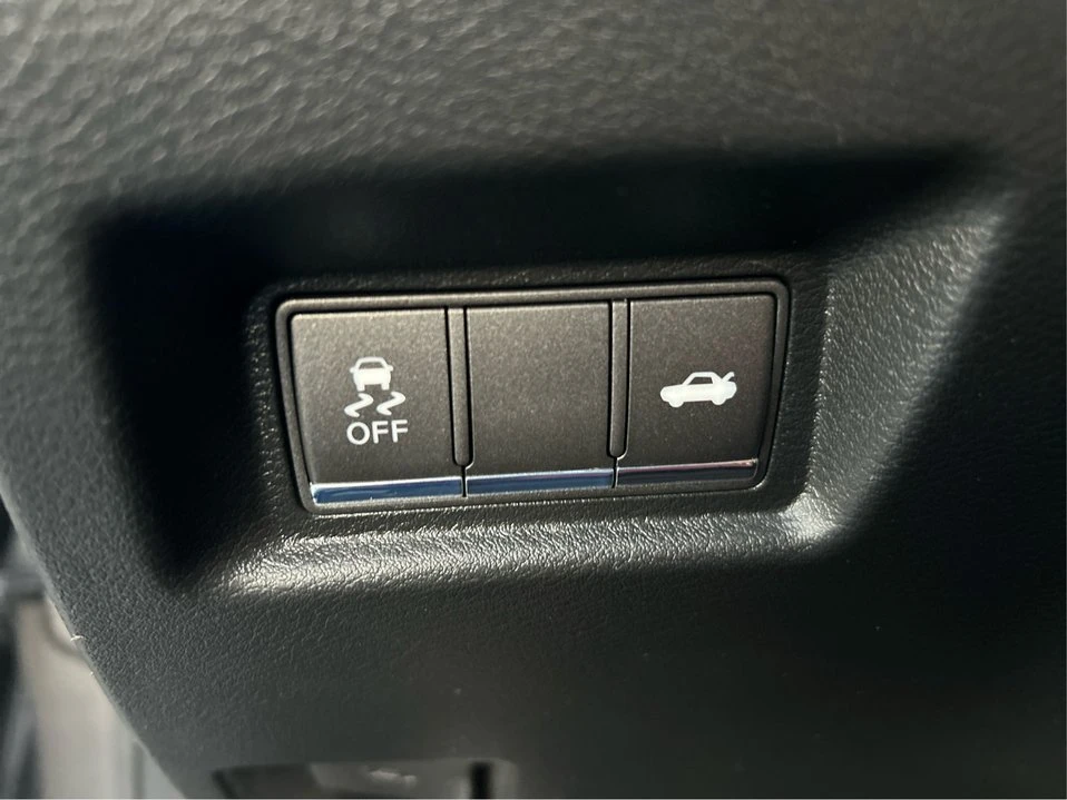 2018 Infiniti Q60 - Image 17 of 19