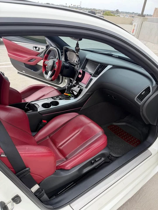 2018 Infiniti Q60 - Image 11 of 19
