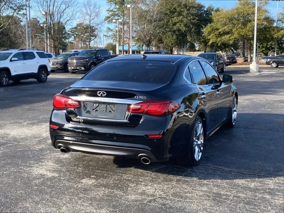 2018 Infiniti M/Q70 4th Gen - Image 7 of 11