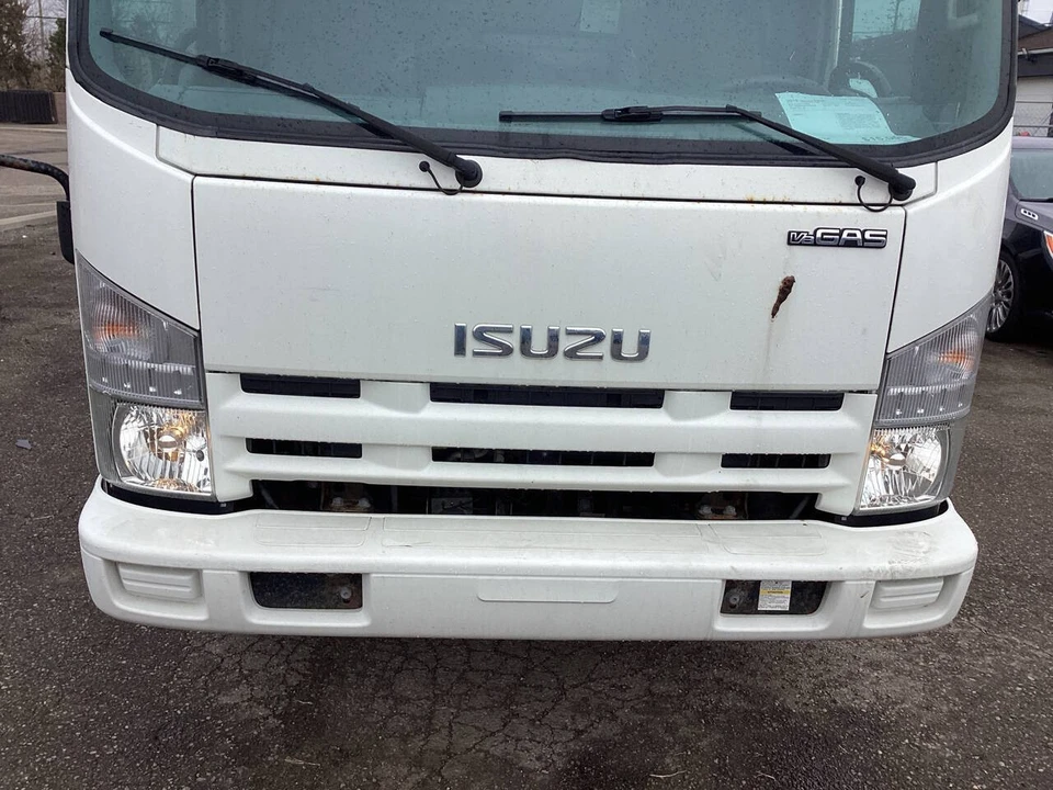 2018 Isuzu Elf - Image 26 of 29