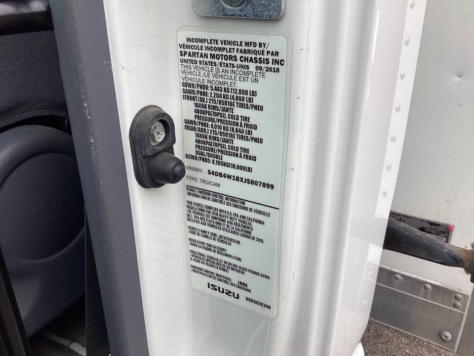 2018 Isuzu Elf - Image 22 of 29