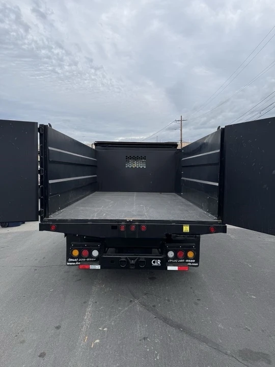 2018 Isuzu Elf - Image 6 of 13