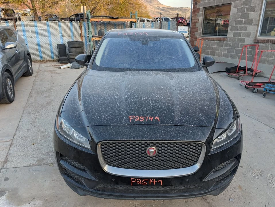 2018 Jaguar F-Pace - Image 7 of 10