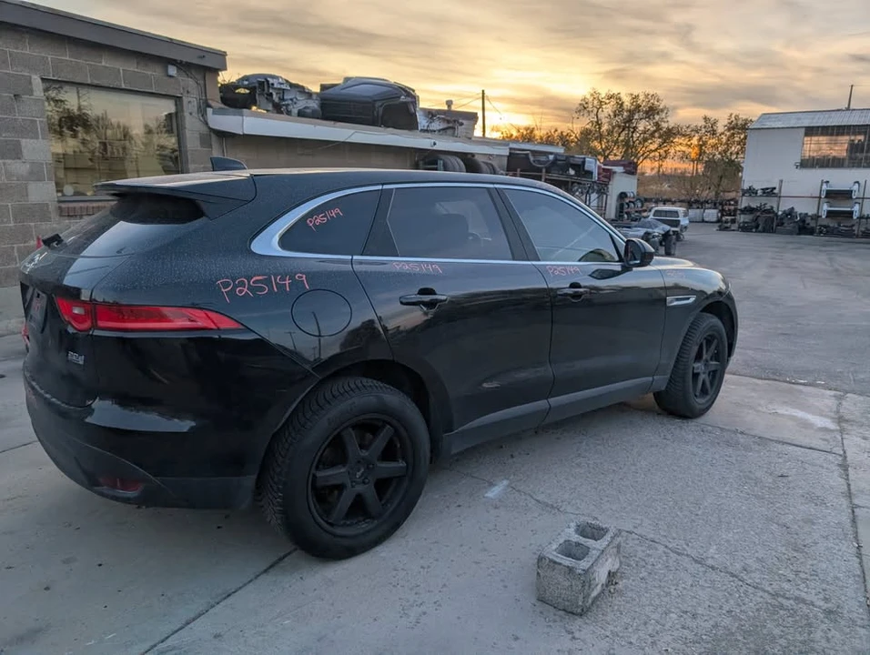 2018 Jaguar F-Pace - Image 5 of 10