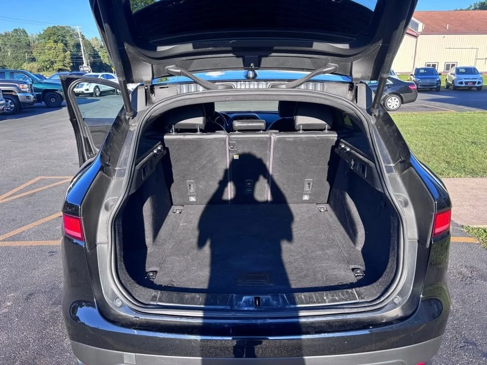 2018 Jaguar F-Pace - Image 13 of 18