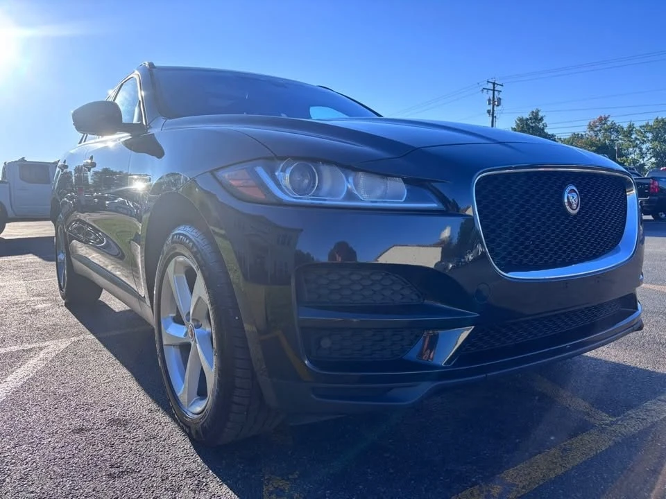 2018 Jaguar F-Pace - Image 4 of 18