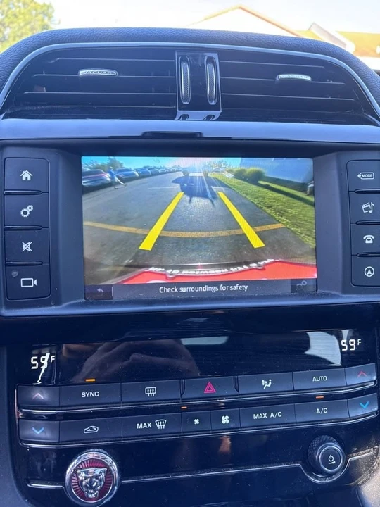 2018 Jaguar F-Pace - Image 17 of 18