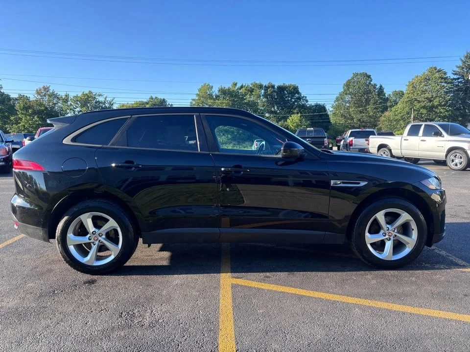 2018 Jaguar F-Pace - Image 5 of 18