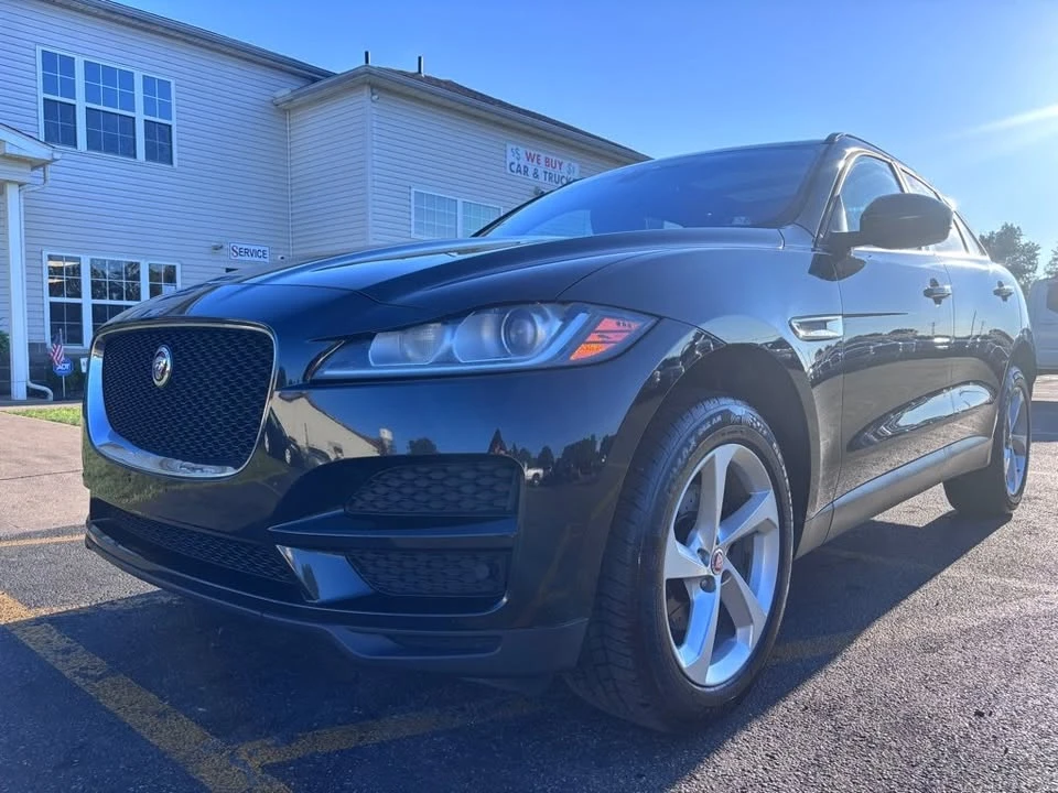 2018 Jaguar F-Pace - Image 2 of 18