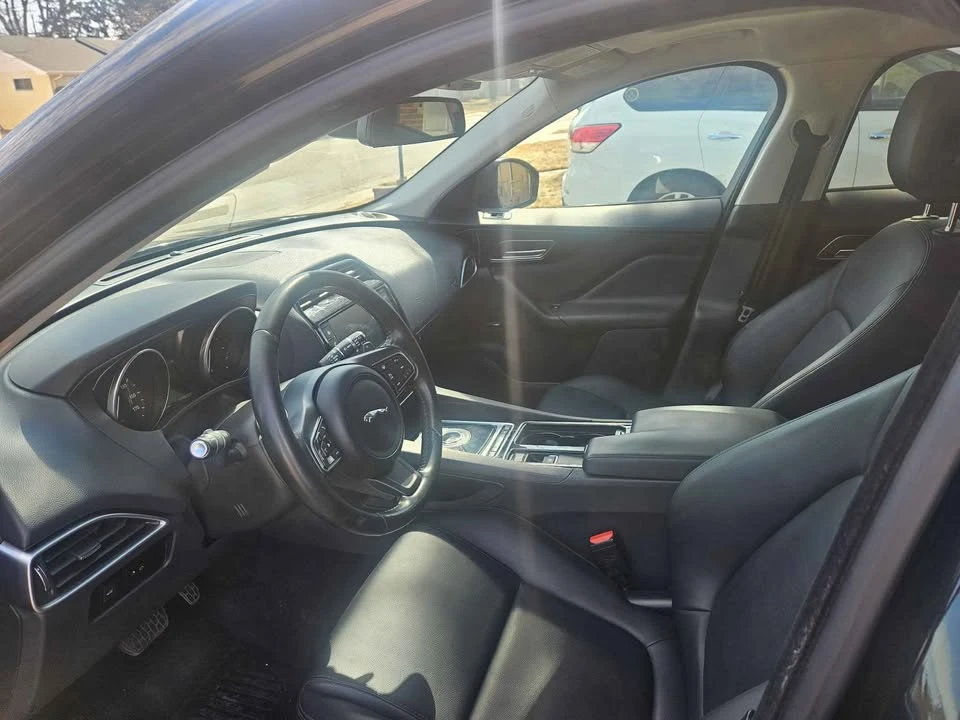 2018 Jaguar F-Pace - Image 4 of 10