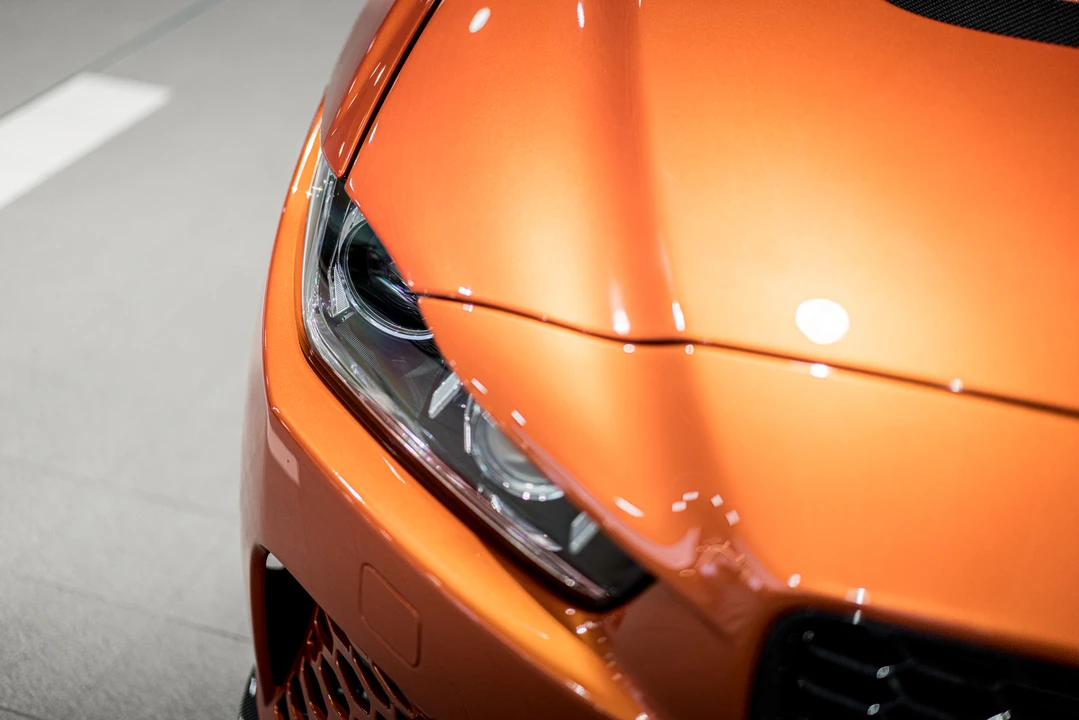 2018 Jaguar XE - Image 29 of 31
