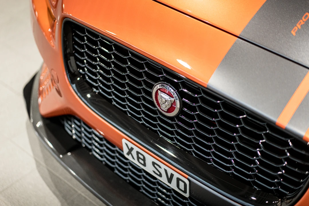 2018 Jaguar XE - Image 30 of 31