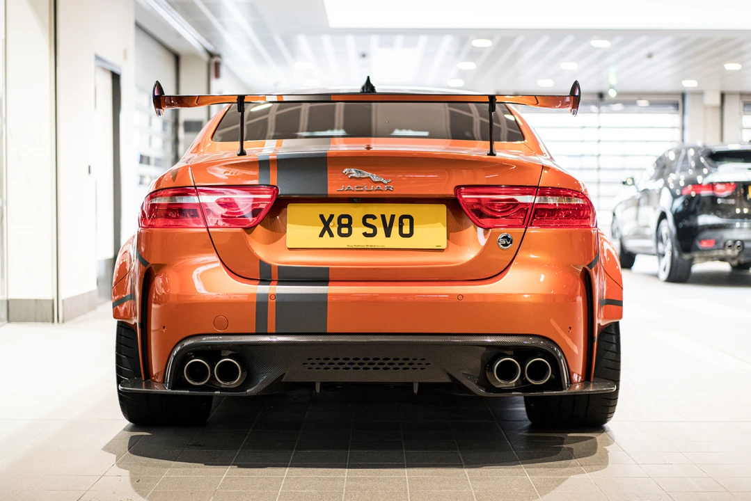2018 Jaguar XE - Image 6 of 31