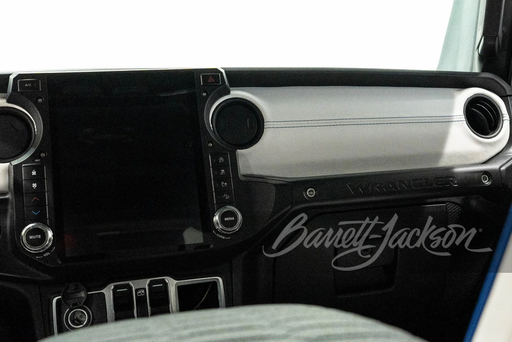 2018 Jeep JL Wrangler - Image 21 of 31