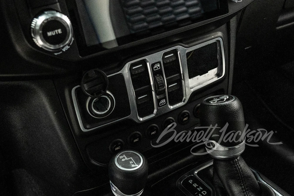 2018 Jeep JL Wrangler - Image 23 of 31