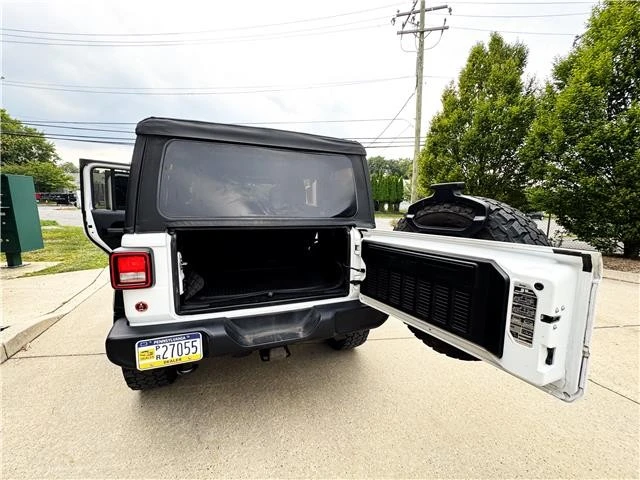 2018 Jeep JL Wrangler - Image 17 of 21
