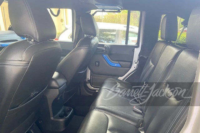 2018 Jeep Wrangler - Image 9 of 12