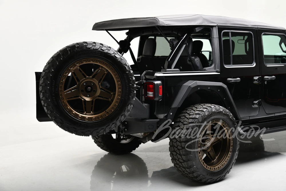 2018 Jeep JL Wrangler - Image 19 of 31