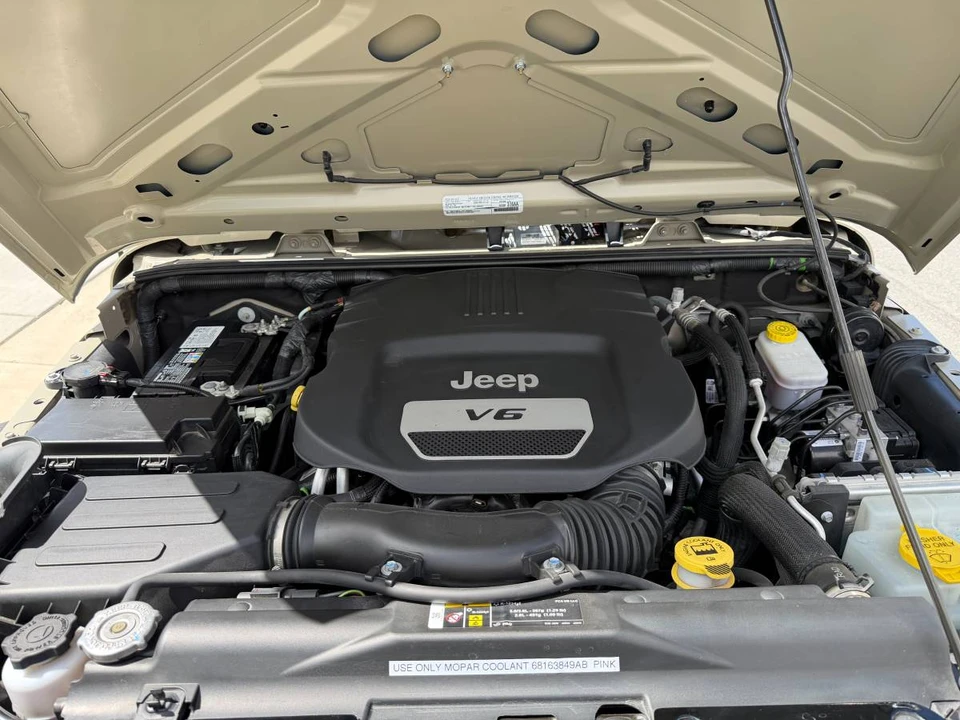 2018 Jeep JK Wrangler - Image 8 of 17