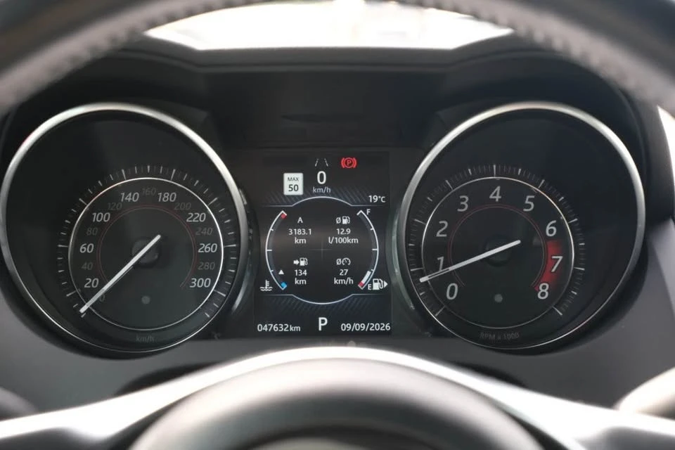 2018 Jaguar F-Type 1st Gen - Image 11 of 16