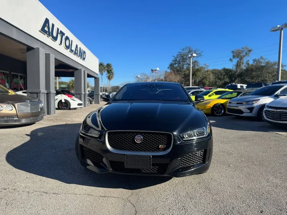 2018 Jaguar XE - Image 2 of 5