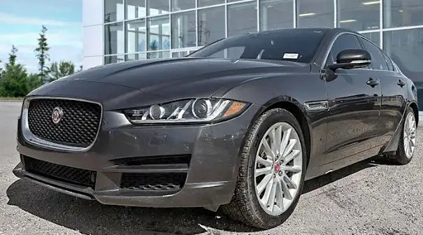 2018 Jaguar XE 30t Portfolio