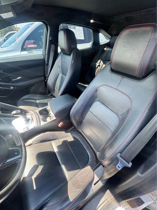 2018 Jaguar E-Pace - Image 5 of 18