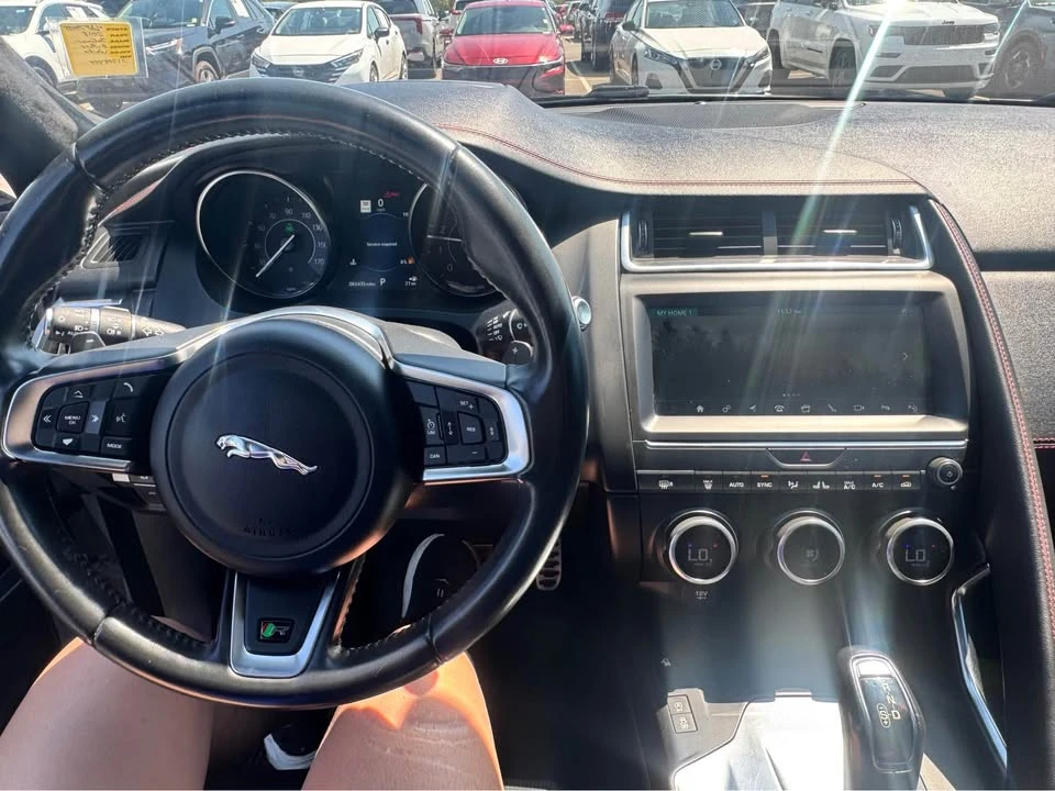 2018 Jaguar E-Pace - Image 11 of 18
