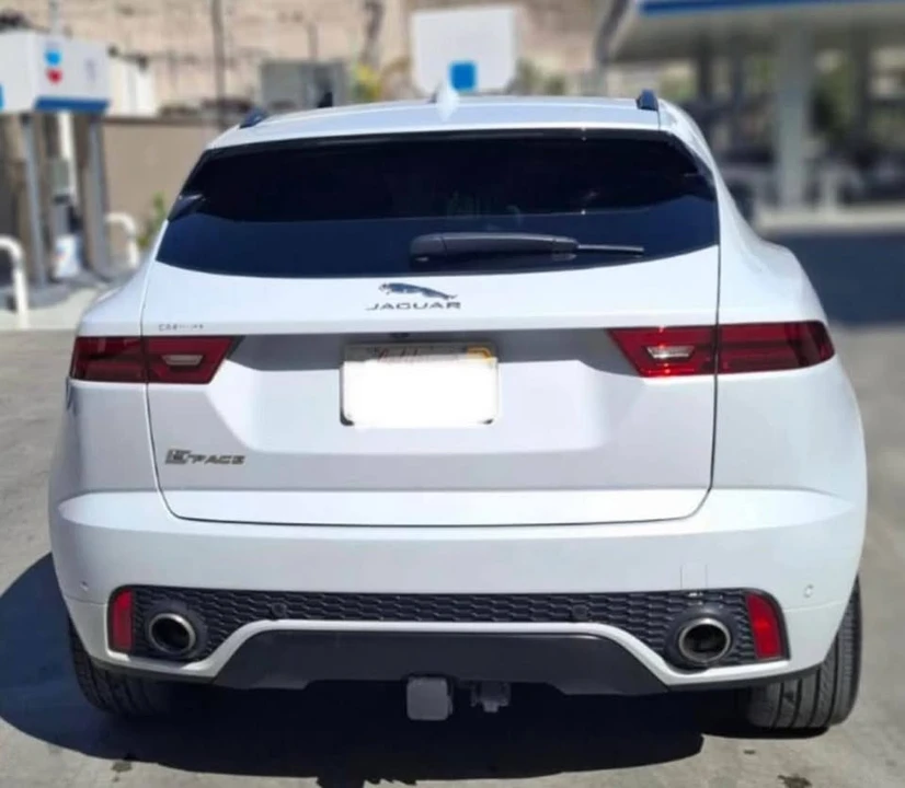 2018 Jaguar E-Pace - Image 7 of 15