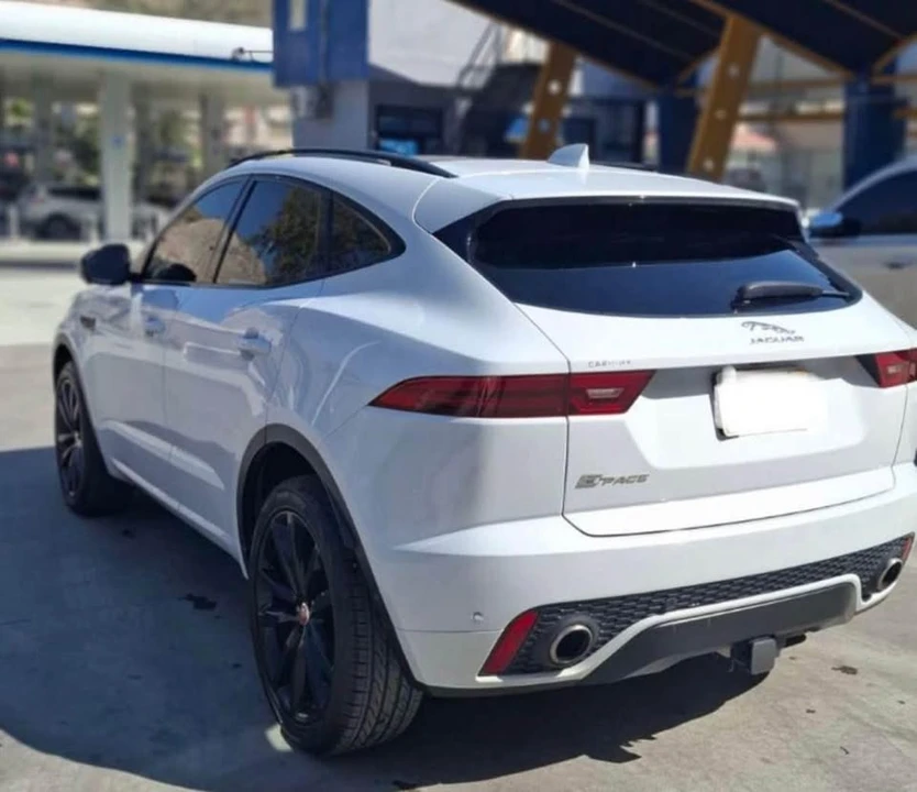 2018 Jaguar E-Pace - Image 5 of 15