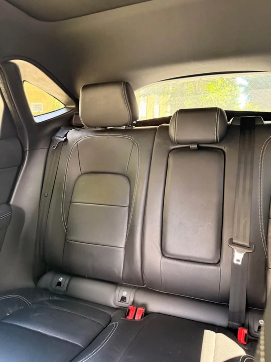 2018 Jaguar E-Pace - Image 3 of 5