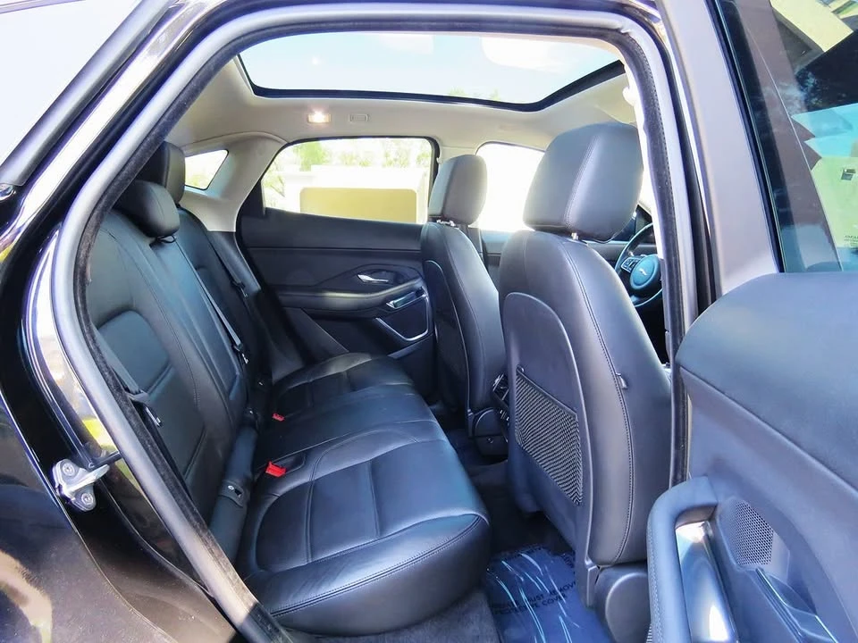 2018 Jaguar E-Pace - Image 18 of 20