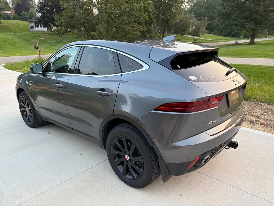 2018 Jaguar E-Pace - Image 4 of 10