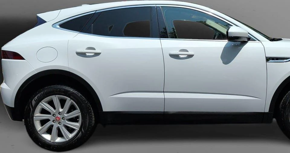 2018 Jaguar E-Pace - Image 17 of 20