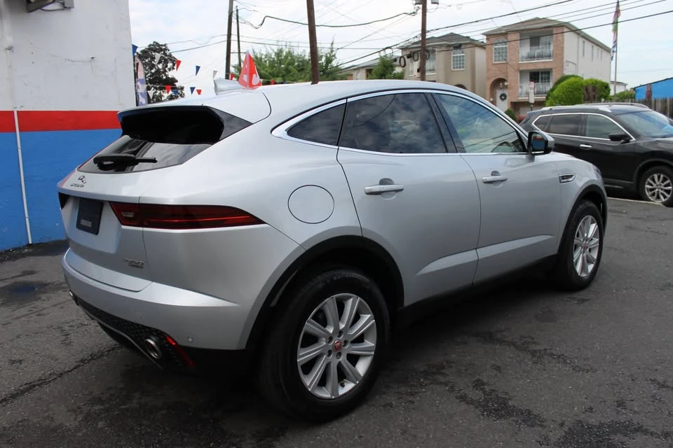 2018 Jaguar E-Pace - Image 6 of 20