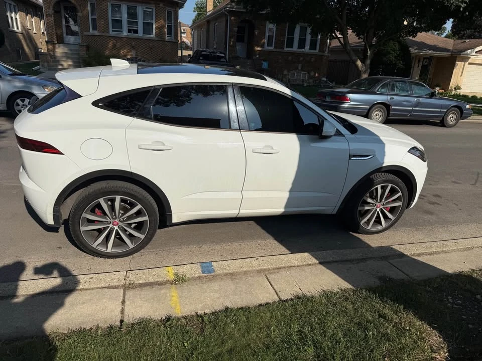 2018 Jaguar E-Pace - Image 3 of 7