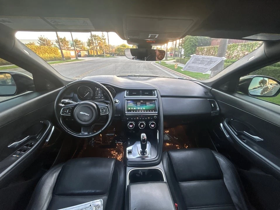 2018 Jaguar E-Pace - Image 13 of 18