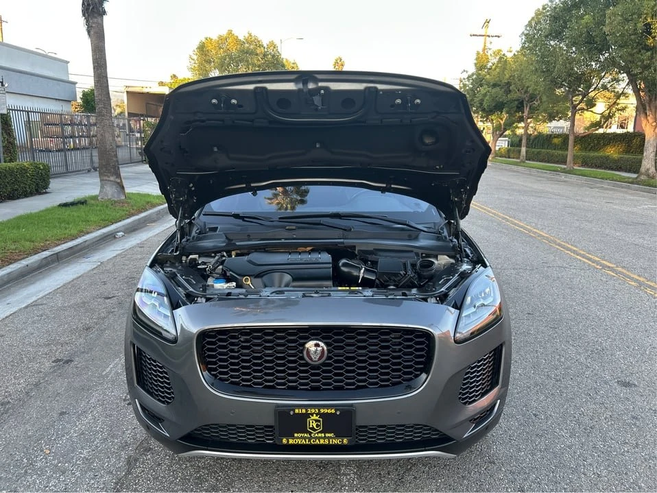 2018 Jaguar E-Pace - Image 11 of 18