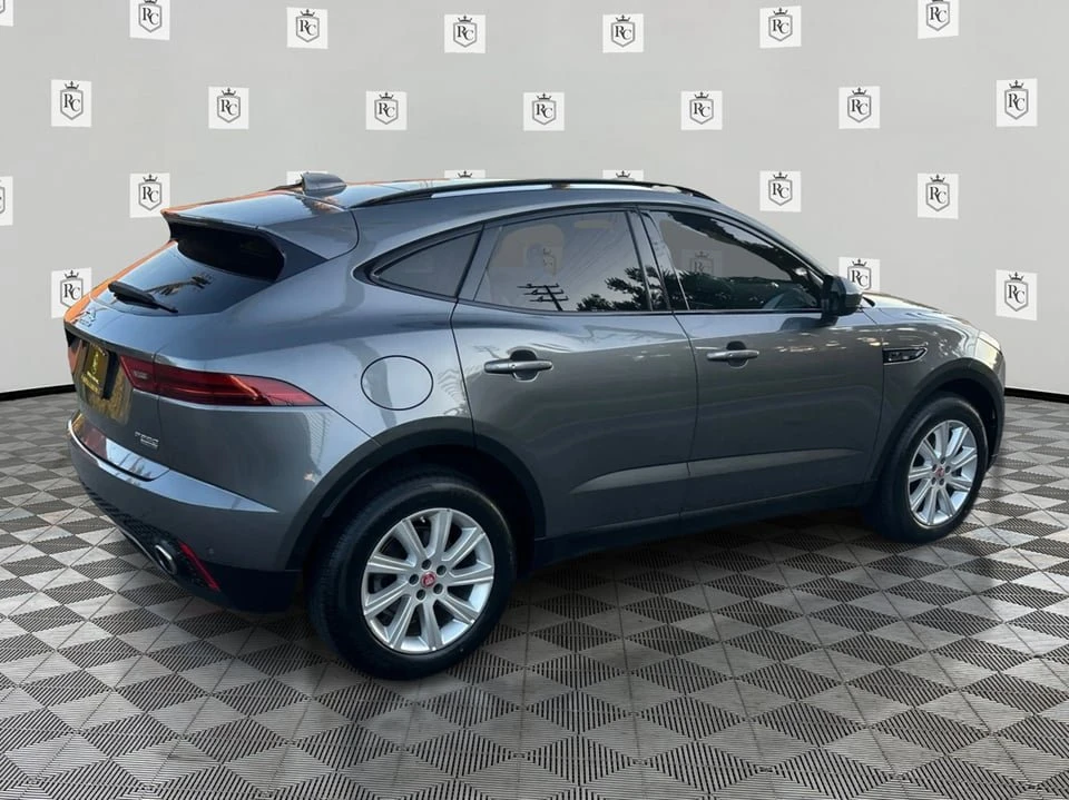 2018 Jaguar E-Pace - Image 5 of 18